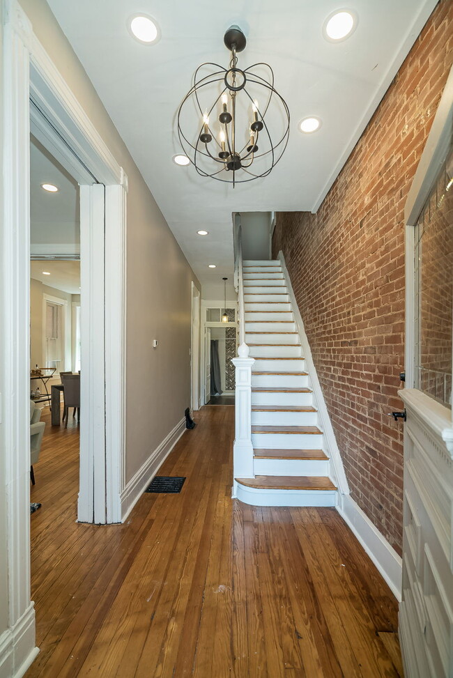 Photo - 1936 Arsenal St