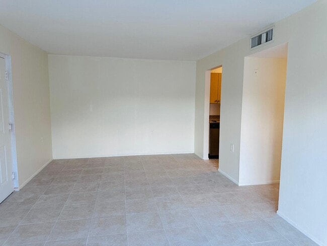 Photo - 1153 Lake Victoria Dr