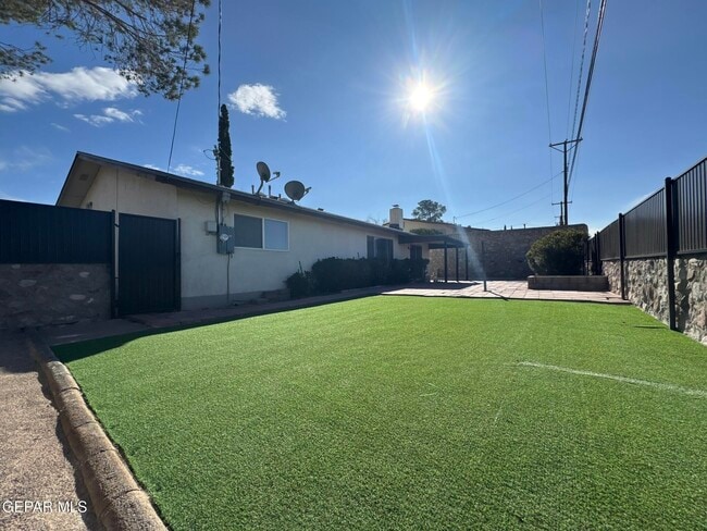 Photo - 147 Belvidere St