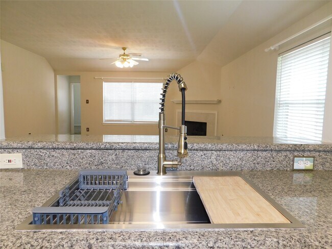 Photo - 3014 Aylesworth Ct