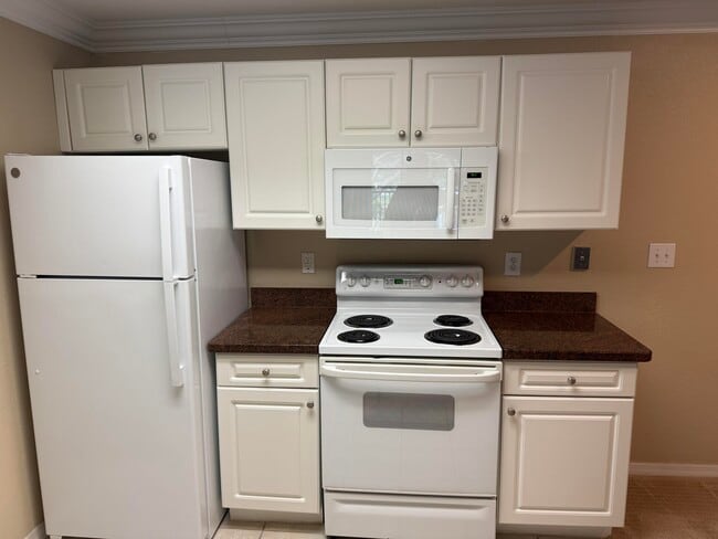 Photo - 2806 Veronia Dr Unit 114
