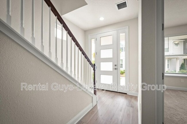 Photo - 42 Banfield Ln
