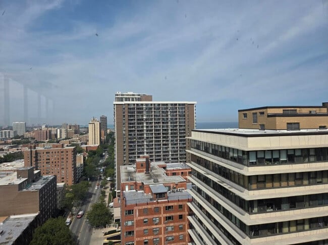 Photo - 5757 N Sheridan Rd