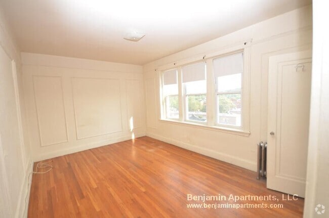 Building Photo - 28 Chiswick Rd Unit 25 Rental