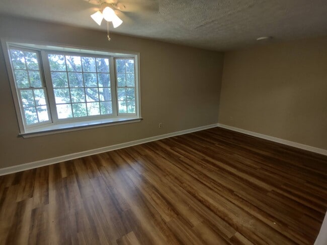 Photo - Downtown PC with River View