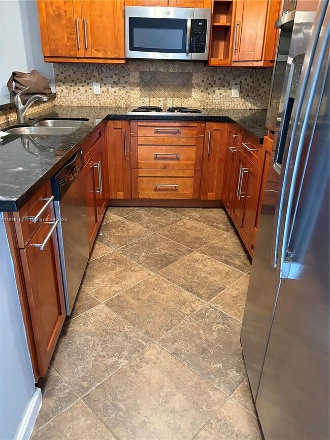 Photo - 16531 NE 35th Ave