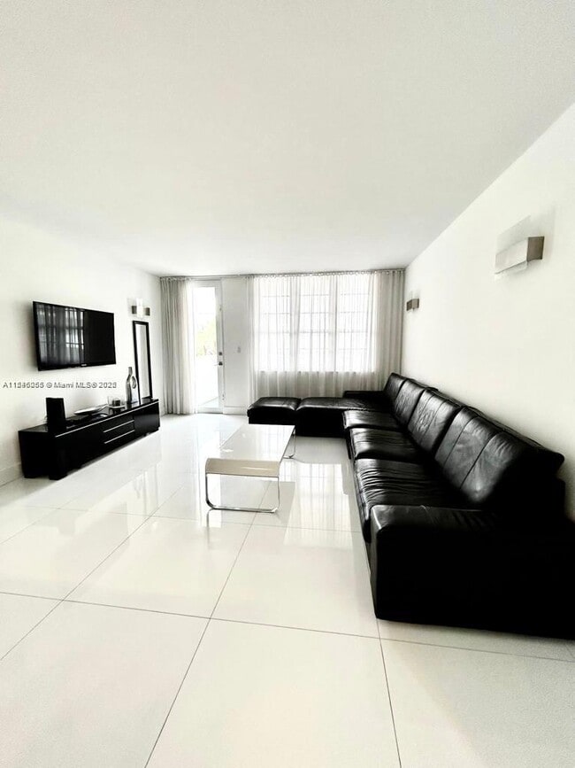 Photo - 100 Lincoln Rd Unidad 322