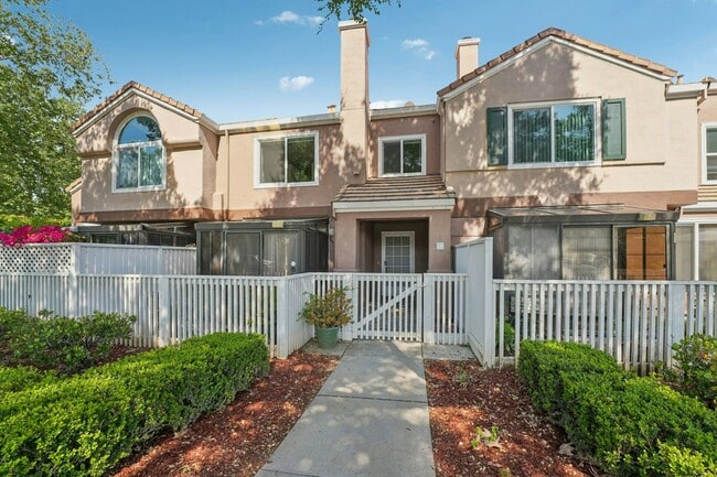 Building Photo - 7011 Rodling Dr