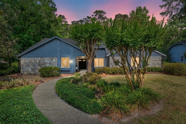 Photo - Beautiful Home in Landmark Woods