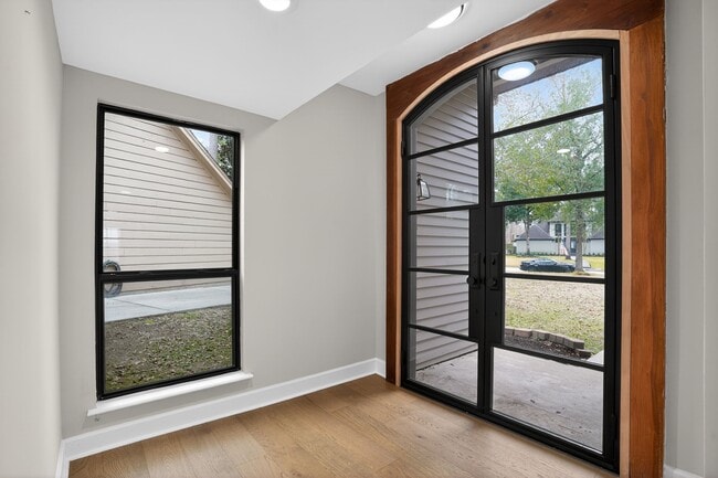 Photo - 6506 Jadecrest Dr