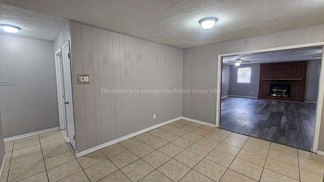 Photo - 9504 Evesham Rd