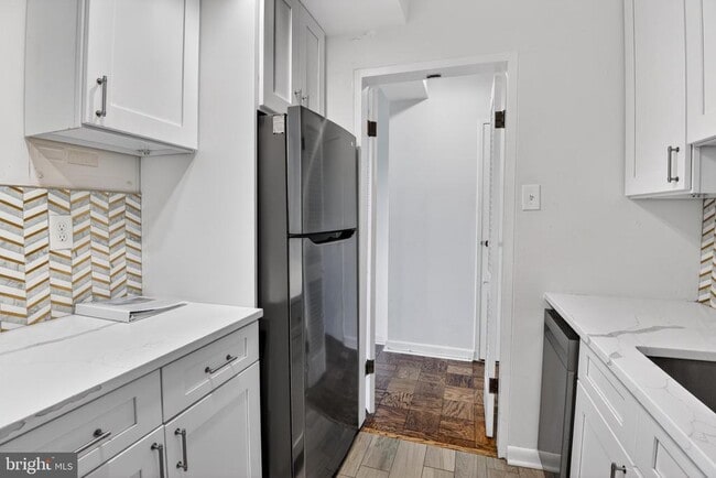 Photo - 4201 Cathedral Ave NW Unit 1012W