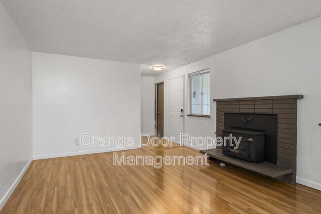 Photo - 9231 S K St