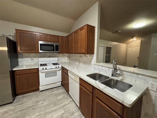 Photo - 7823 Crescent Village Ln