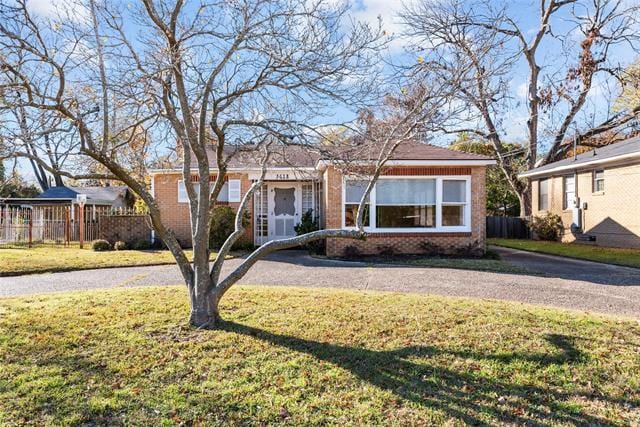 Photo - 3618 Gilbert Dr