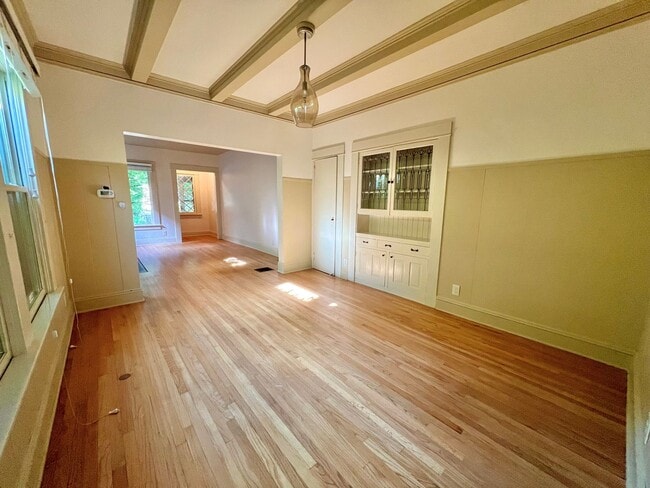 Photo - Stunning Vintage 2 Bed 1 Bath in NW 23rd! Unidad 2222