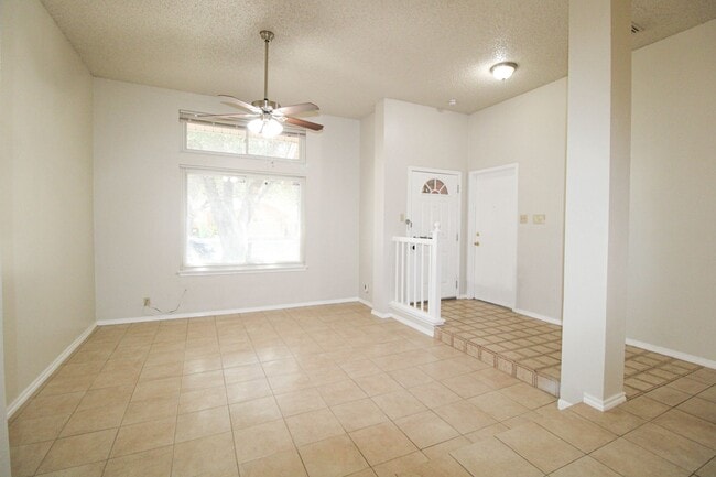 Photo - 3223 Tree Grove Dr