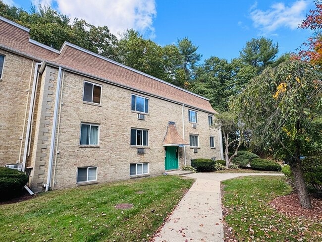 Building Photo - 300 Swanson Rd Unit 216