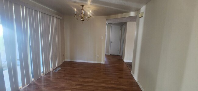 Photo - 8132001/37 Unit 8132001001