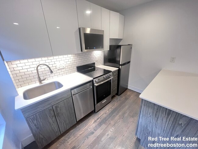 Photo - 61 Joy St Unit 3