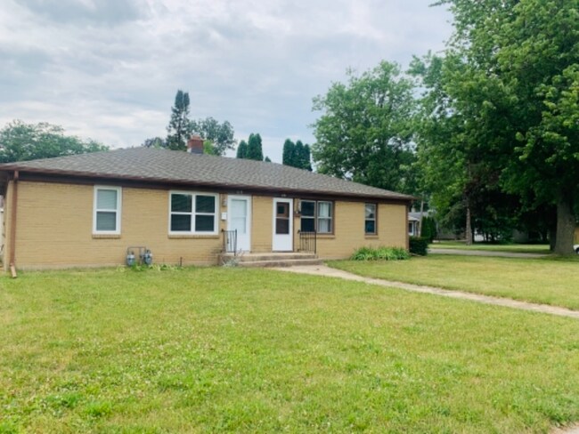 Photo - 1119 Milton Ave Unidad B