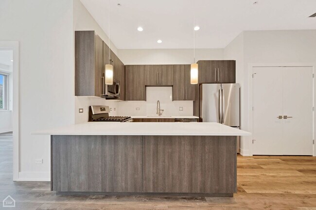 Photo - 1957 N Fairfield Ave Unidad 4A