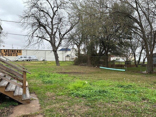 Photo - 906 Eagle Ave