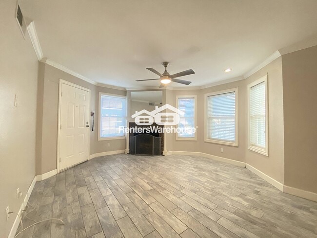 Photo - 1505 N Center St Unit 103