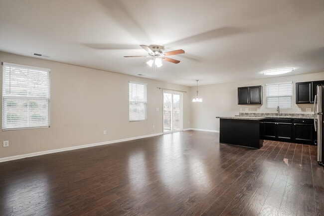 Photo - 281 Fieldspar Ln