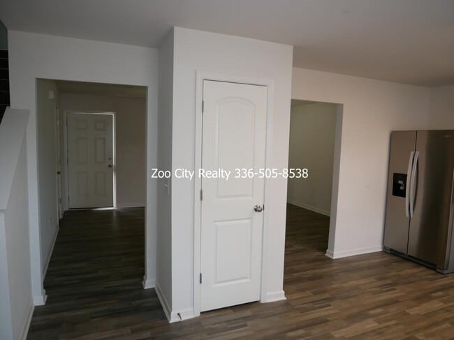 Photo - 2411 Whirlwind Ln