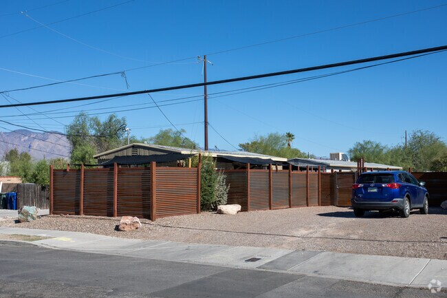 Photo - 2602 N Balboa Ave