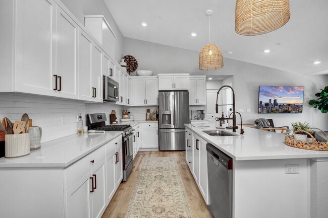 Photo - 16625 SW Botany Bay Ln