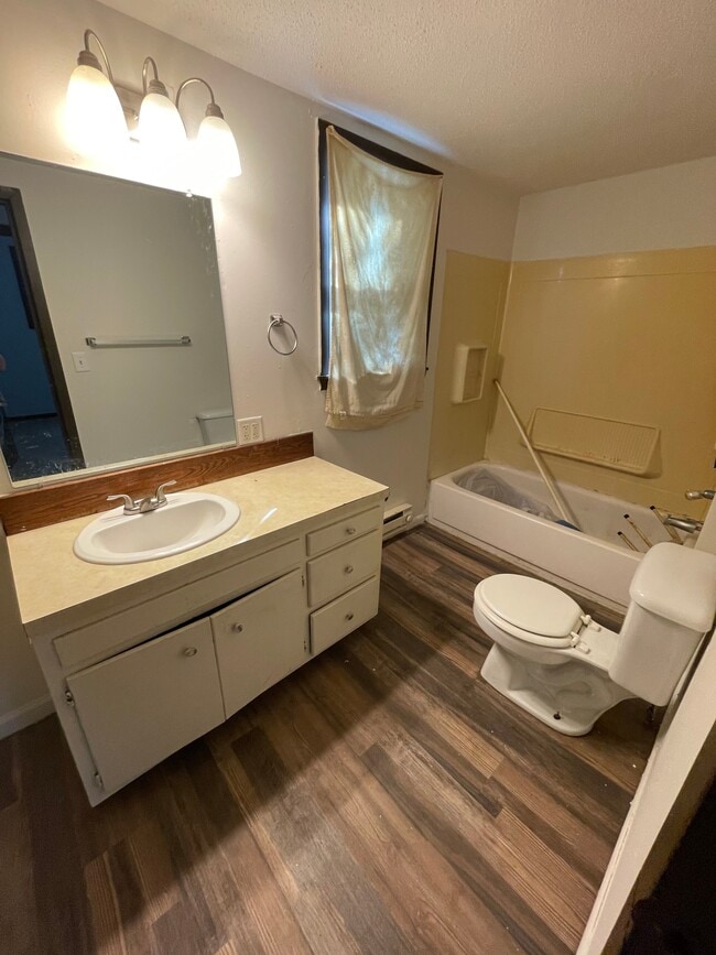 Photo - 331 W Kibby St