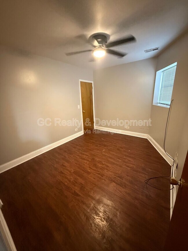 Photo - 3304 W Fulton Blvd Unit B