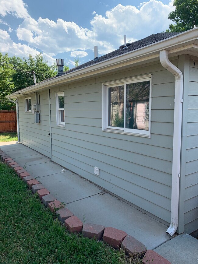 Enjoy Downtown Sheridan Adjacent to the Bike Path - 231 S Water St