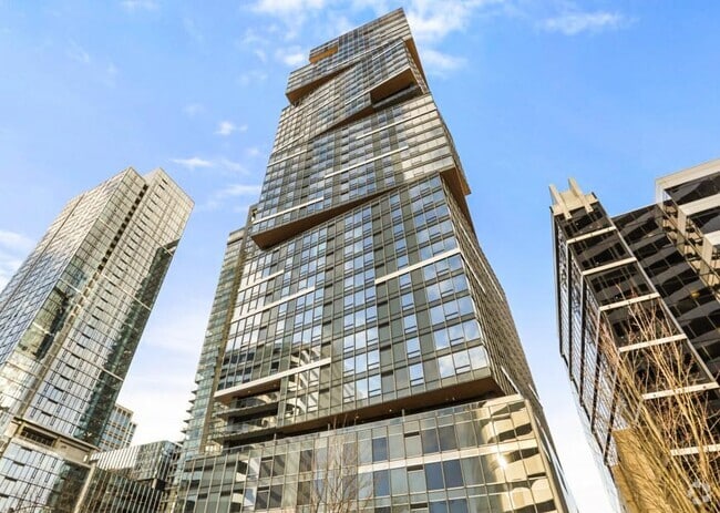 Building Photo - 2 bedroom in Seattle WA 98101 Rental