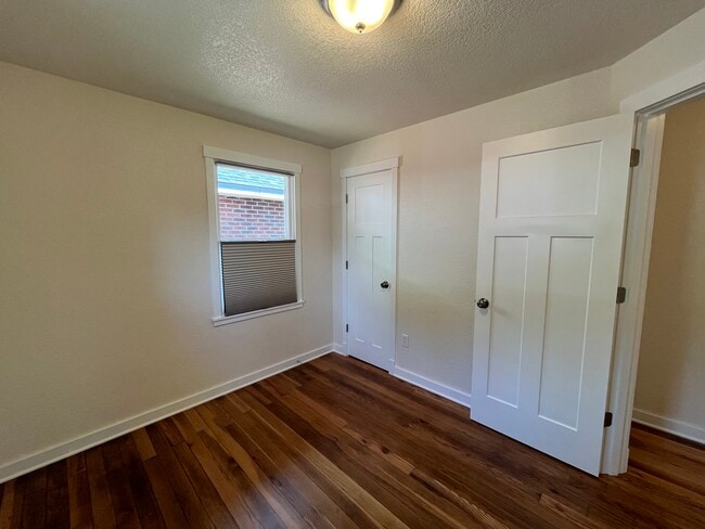 Photo - 945 NW Harrison Blvd
