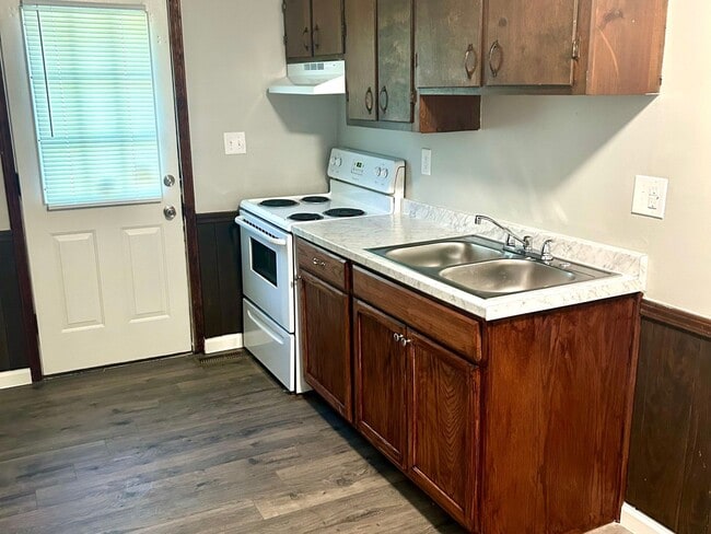 Photo - 16 Rossfield Cv Unidad L