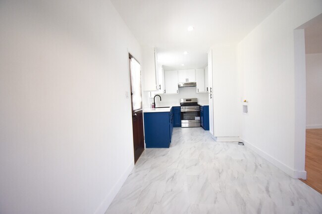 Photo - 1570 N Verdugo Rd Unit Verdugo APT