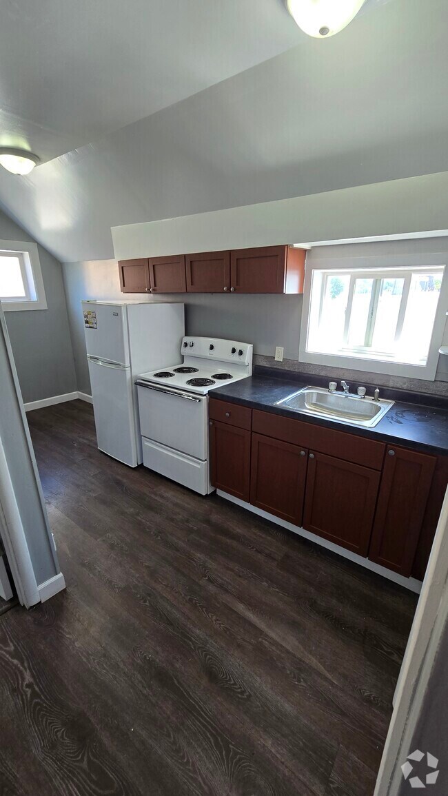Building Photo - 37 1st Ave SE Unit 3 Rental
