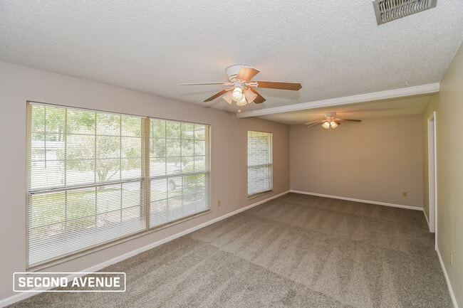 Photo - 1512 Rebecca Dr