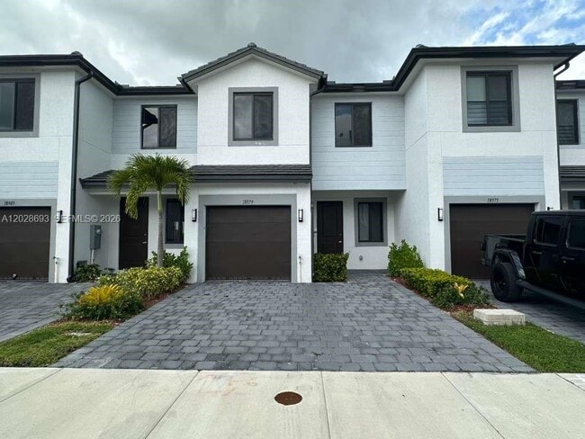 Building Photo - 1280 N Flagler Ave