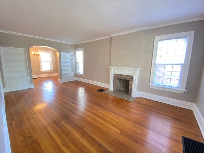 Photo - 387 W 8th Ave Unidad 387 Down