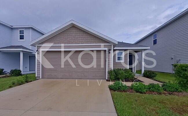 Building Photo - 8688 SW 43rd Ter