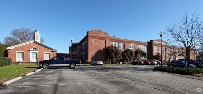 Building Photo - Olde School Commons Rental