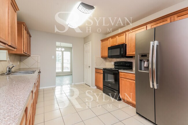 Photo - Don't miss out on this beautiful home!