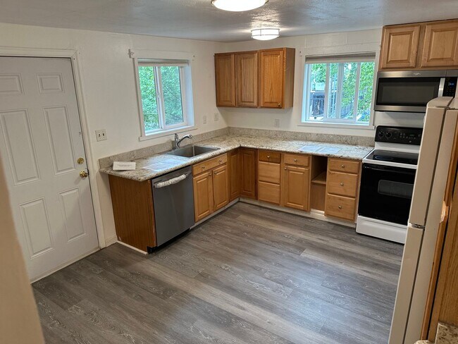Building Photo - 704 19th Ave Unit 704