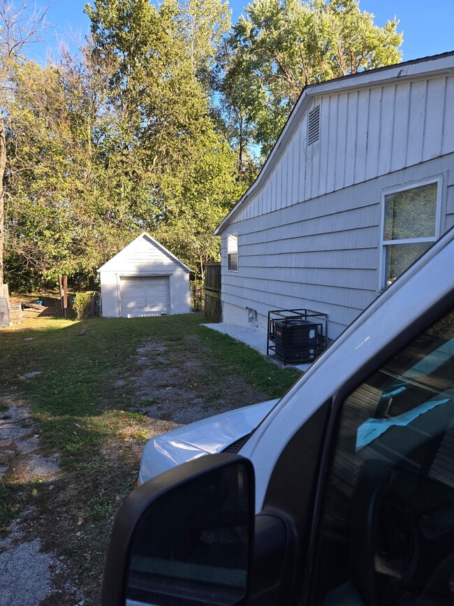 Photo - 617 S Lake Dr