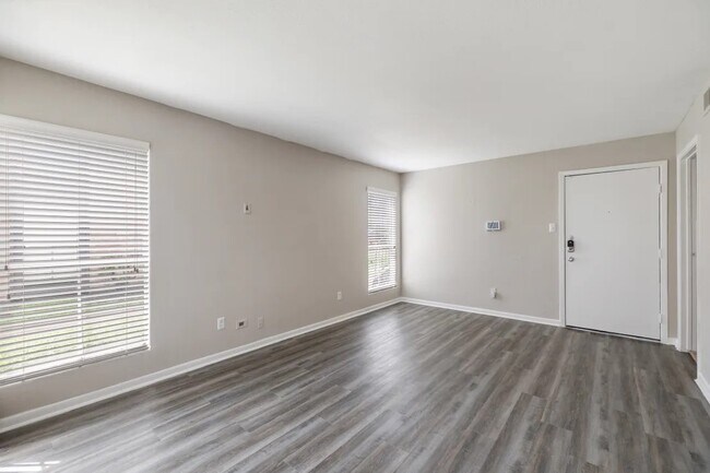 Building Photo - 11715 S Glen Dr Unit 321-1 Rental
