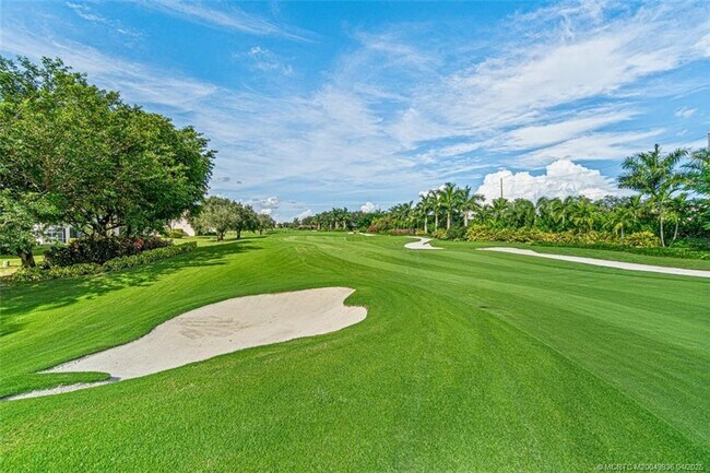 Photo - 8050 Aberdeen Dr Unidad 202